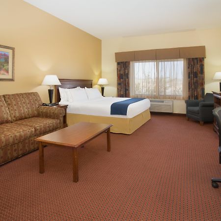 Holiday Inn Express Hotel & Suites Las Vegas By Ihg Exterior photo