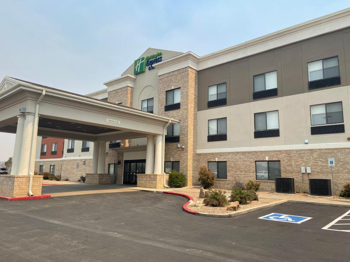 Holiday Inn Express Hotel & Suites Las Vegas By Ihg Exterior photo